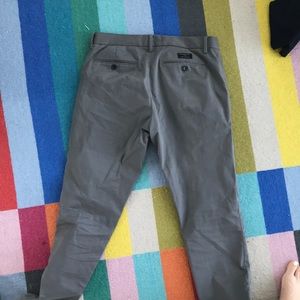 Men’s Banana Republic Tapered Fit Chinos!